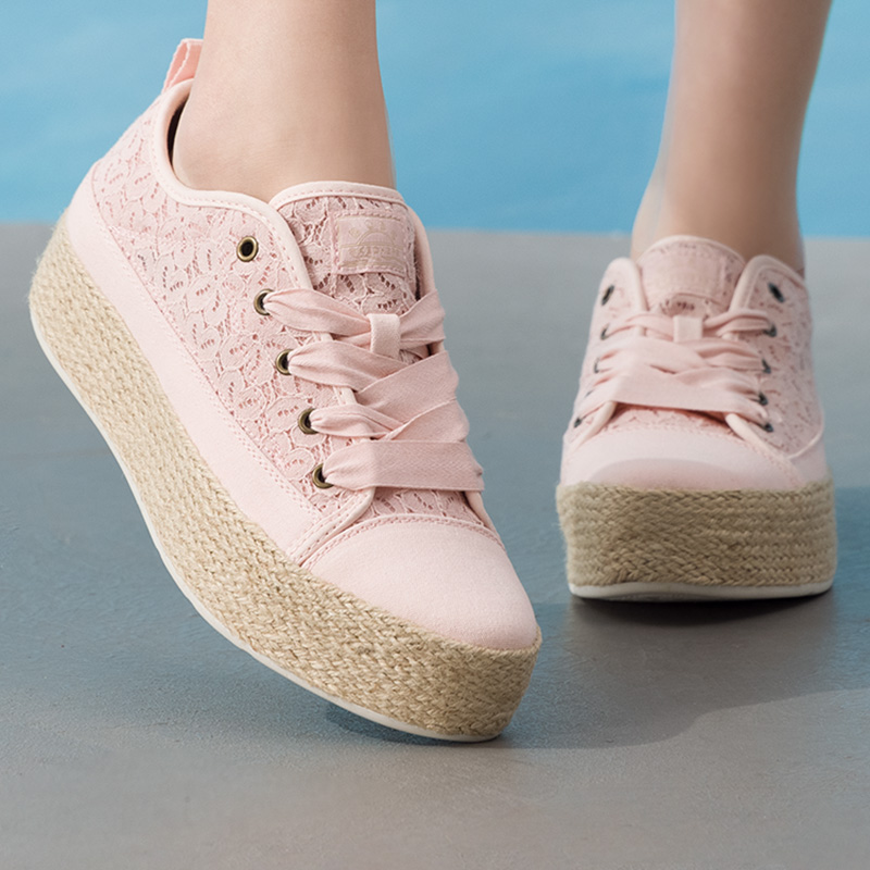 Skechers Women's Sports Shoes  - огляд і ціна Women Shoes Skechers
