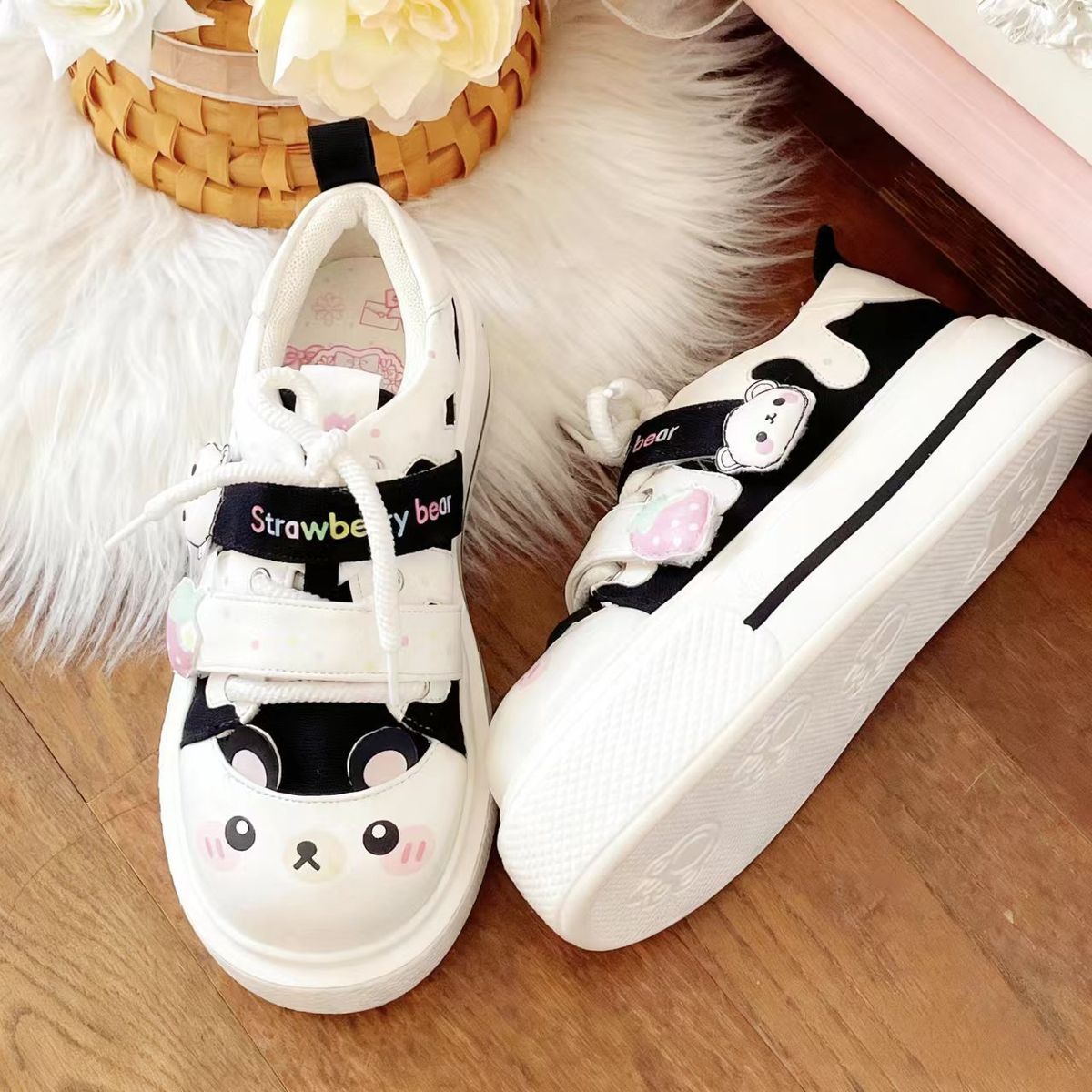 2026 Autumn New Cute Strawberr - огляд і ціна Women'S Shoes Big Feet