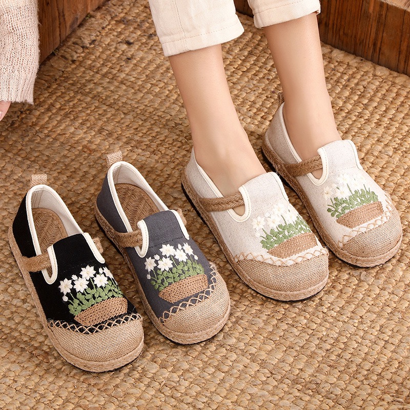 Veowalk Flowers Embroidered Wo - огляд і ціна Women'S Shoes Vegan